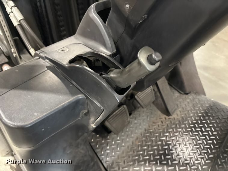 image for item ET8566 2016 UniCarriers PF70 forklift