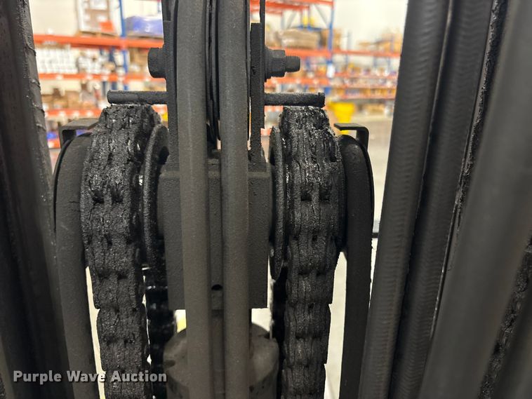 image for item ET8566 2016 UniCarriers PF70 forklift