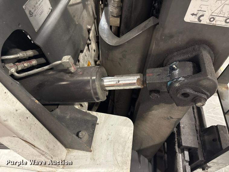 image for item ET8566 2016 UniCarriers PF70 forklift