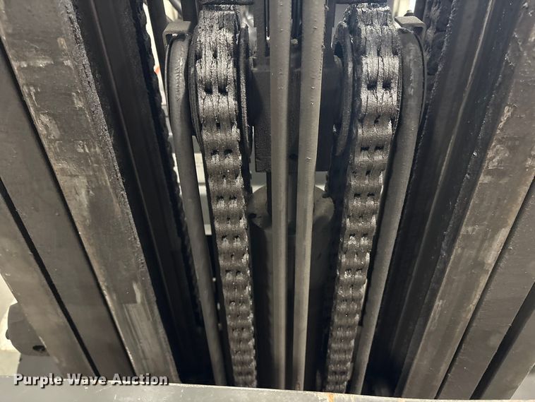 image for item ET8566 2016 UniCarriers PF70 forklift