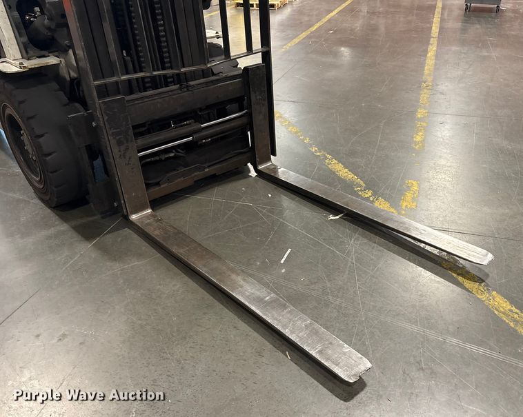 image for item ET8566 2016 UniCarriers PF70 forklift