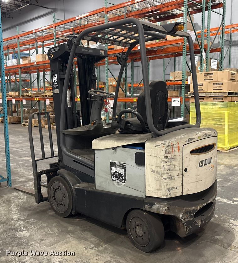 image for item ET8600 2015 Crown FC4510-50 forklift