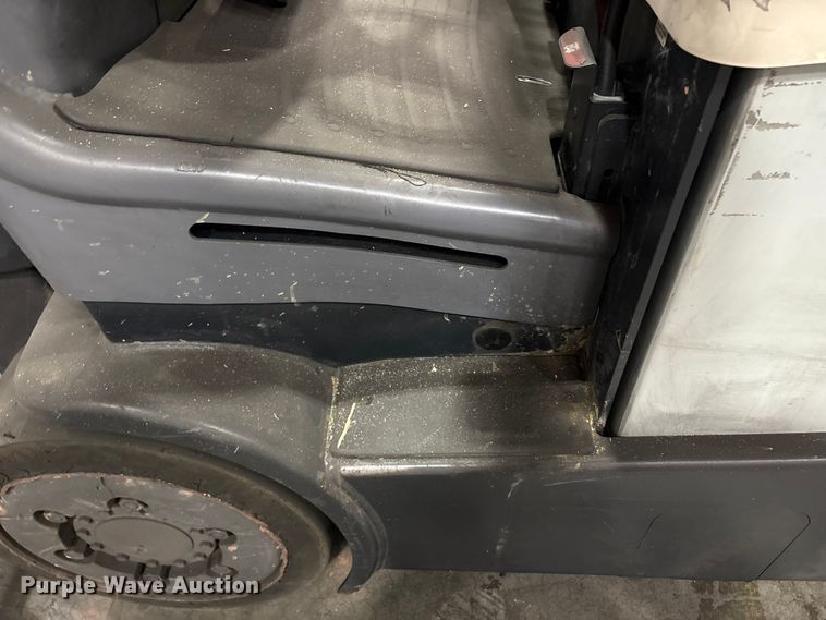 image for item ET8600 2015 Crown FC4510-50 forklift