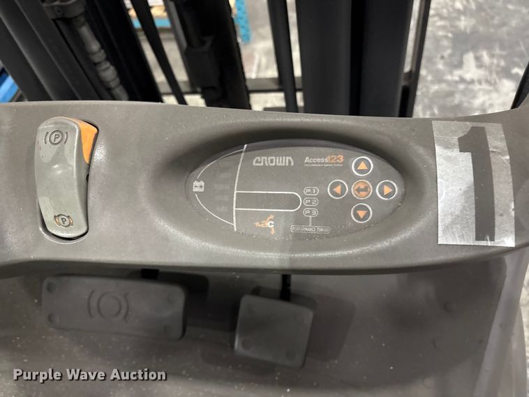 image for item ET8600 2015 Crown FC4510-50 forklift