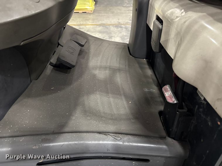 image for item ET8600 2015 Crown FC4510-50 forklift