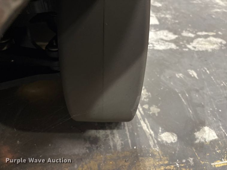 image for item ET8600 2015 Crown FC4510-50 forklift