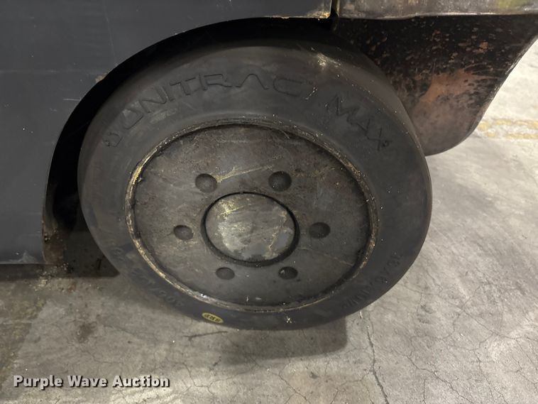 image for item ET8600 2015 Crown FC4510-50 forklift