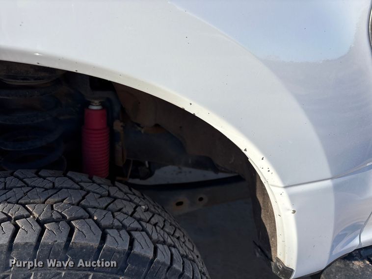 image for item EU4709 2017 Ford F350 Super Duty Crew Cab pickup truck