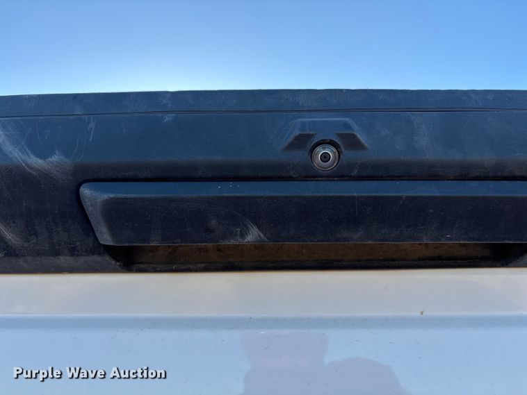 image for item EU4709 2017 Ford F350 Super Duty Crew Cab pickup truck