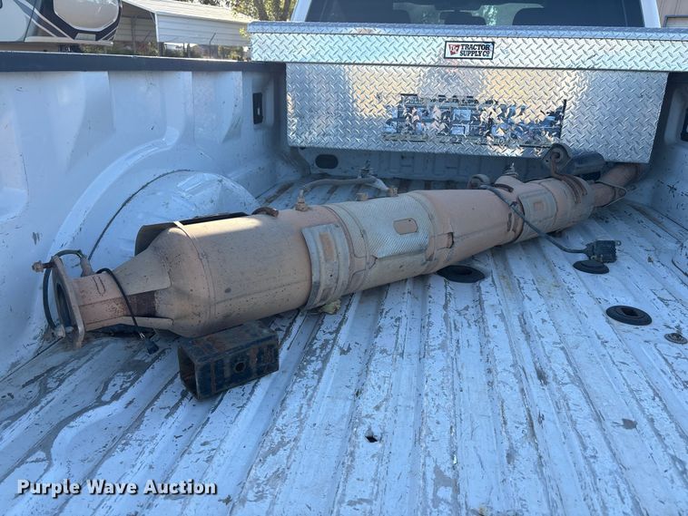 image for item EU4709 2017 Ford F350 Super Duty Crew Cab pickup truck