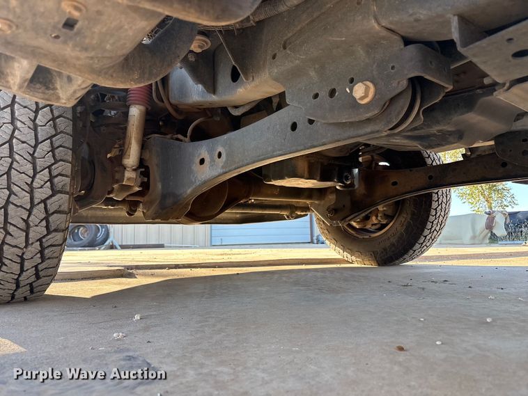 image for item EU4709 2017 Ford F350 Super Duty Crew Cab pickup truck