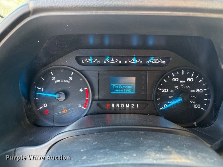 image for item EU4709 2017 Ford F350 Super Duty Crew Cab pickup truck