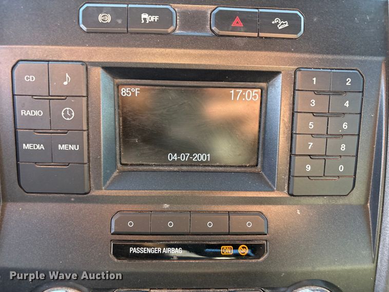 image for item EU4709 2017 Ford F350 Super Duty Crew Cab pickup truck