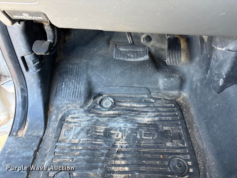 image for item EU4709 2017 Ford F350 Super Duty Crew Cab pickup truck