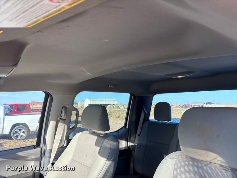 image for item EU4709 2017 Ford F350 Super Duty Crew Cab pickup truck