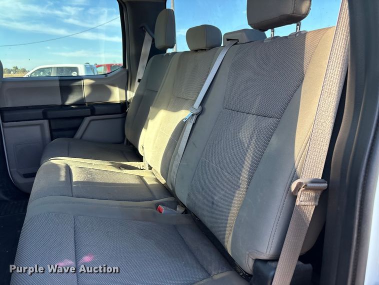 image for item EU4709 2017 Ford F350 Super Duty Crew Cab pickup truck