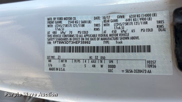 image for item EU4709 2017 Ford F350 Super Duty Crew Cab pickup truck