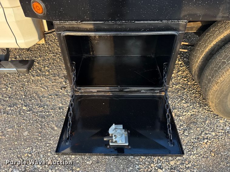 image for item EU5062 2020 Ford F350 Super Duty XL Crew Cab flatbed pickup truck