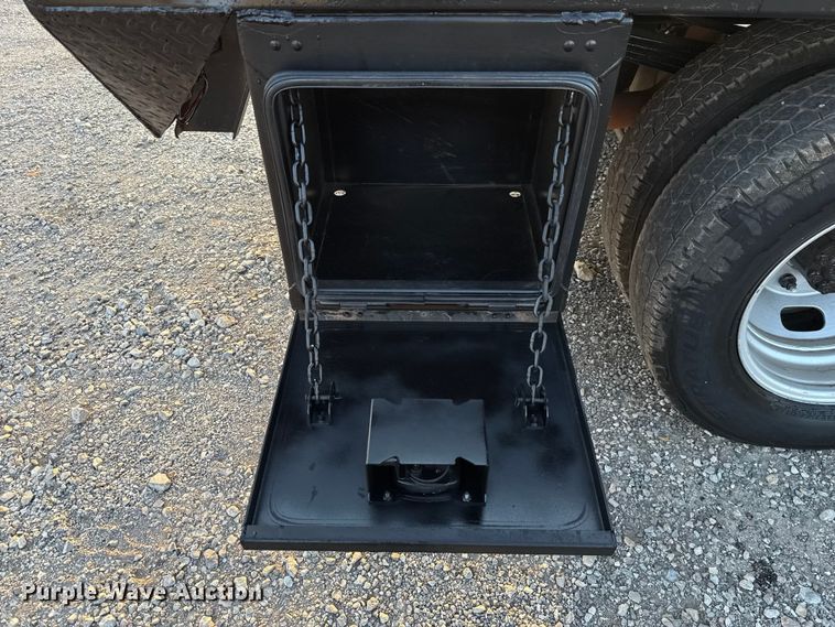 image for item EU5062 2020 Ford F350 Super Duty XL Crew Cab flatbed pickup truck