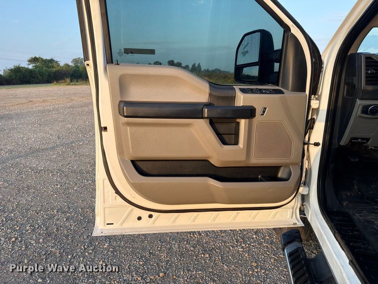 image for item EU5062 2020 Ford F350 Super Duty XL Crew Cab flatbed pickup truck