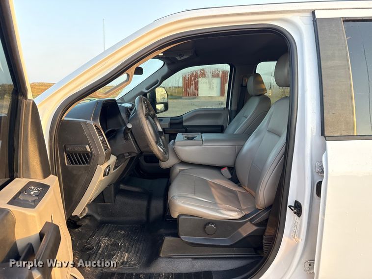 image for item EU5062 2020 Ford F350 Super Duty XL Crew Cab flatbed pickup truck