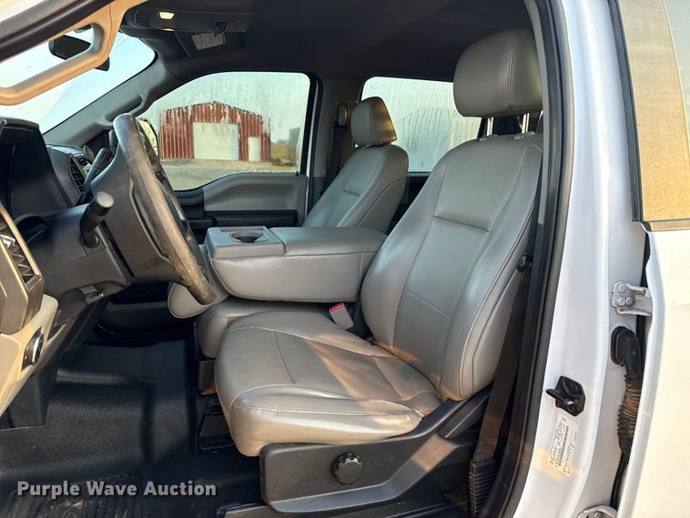 image for item EU5062 2020 Ford F350 Super Duty XL Crew Cab flatbed pickup truck