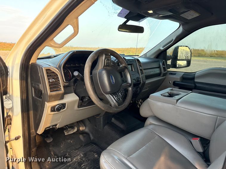 image for item EU5062 2020 Ford F350 Super Duty XL Crew Cab flatbed pickup truck