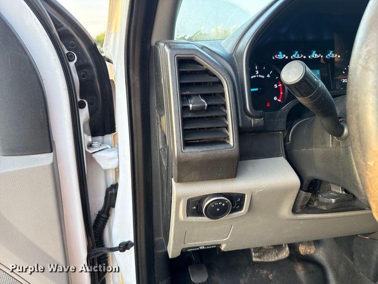 image for item EU5062 2020 Ford F350 Super Duty XL Crew Cab flatbed pickup truck