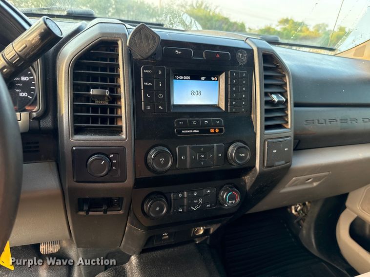 image for item EU5062 2020 Ford F350 Super Duty XL Crew Cab flatbed pickup truck