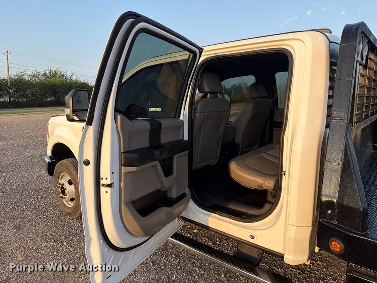 image for item EU5062 2020 Ford F350 Super Duty XL Crew Cab flatbed pickup truck