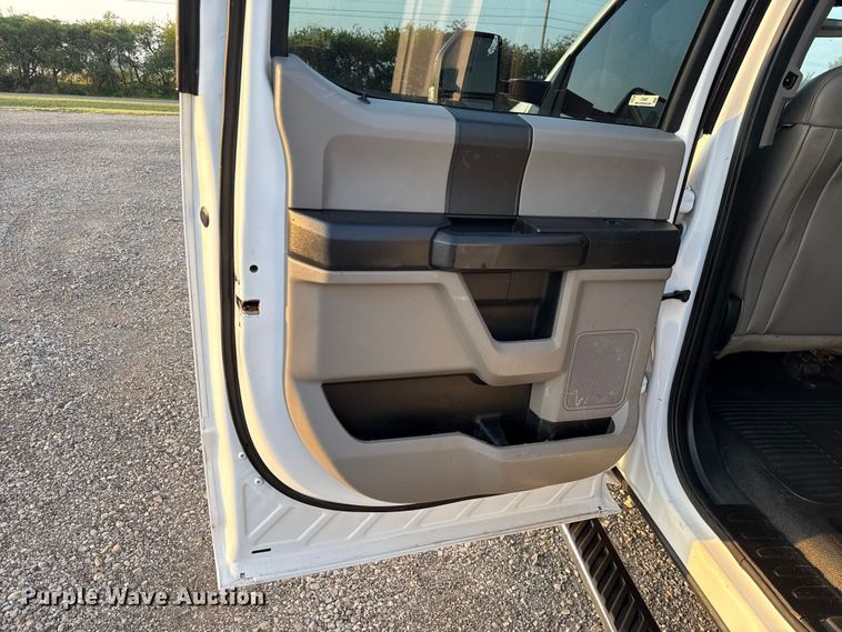 image for item EU5062 2020 Ford F350 Super Duty XL Crew Cab flatbed pickup truck