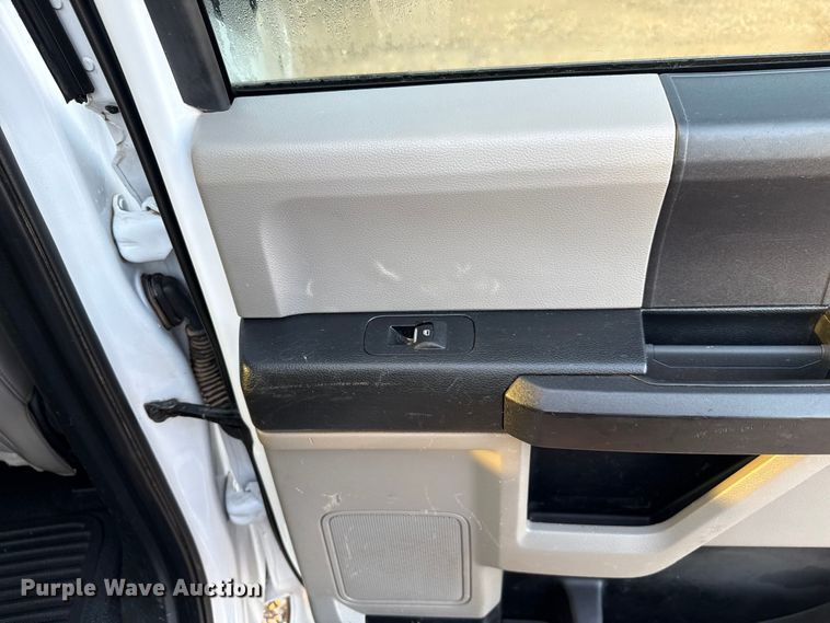 image for item EU5062 2020 Ford F350 Super Duty XL Crew Cab flatbed pickup truck