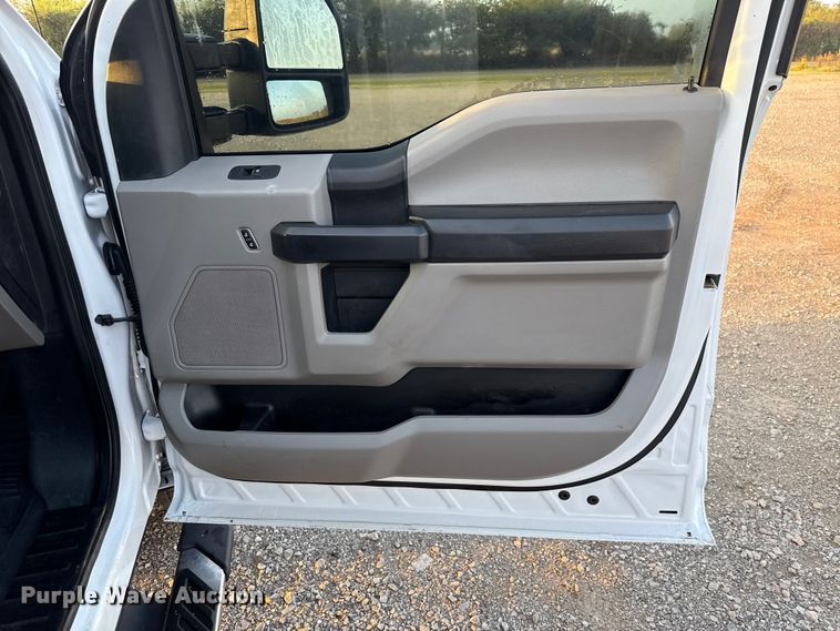 image for item EU5062 2020 Ford F350 Super Duty XL Crew Cab flatbed pickup truck