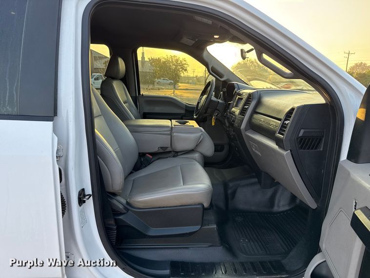 image for item EU5062 2020 Ford F350 Super Duty XL Crew Cab flatbed pickup truck