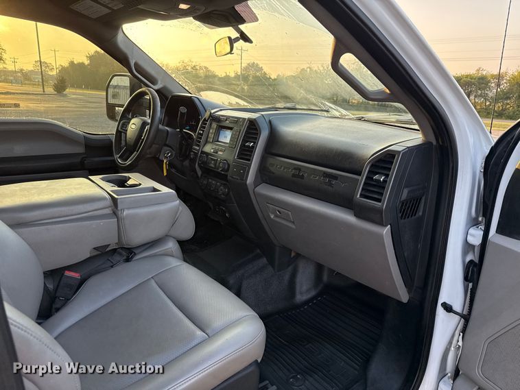 image for item EU5062 2020 Ford F350 Super Duty XL Crew Cab flatbed pickup truck