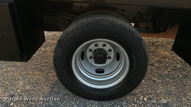 image for item EU5062 2020 Ford F350 Super Duty XL Crew Cab flatbed pickup truck