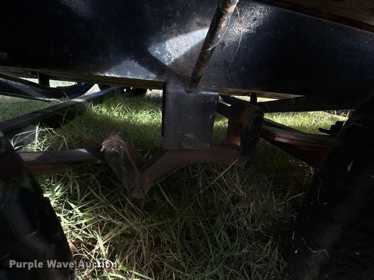 image for item EU5232 1995 Baja 236 boat