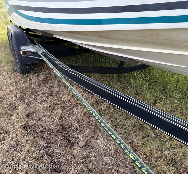 image for item EU5232 1995 Baja 236 boat