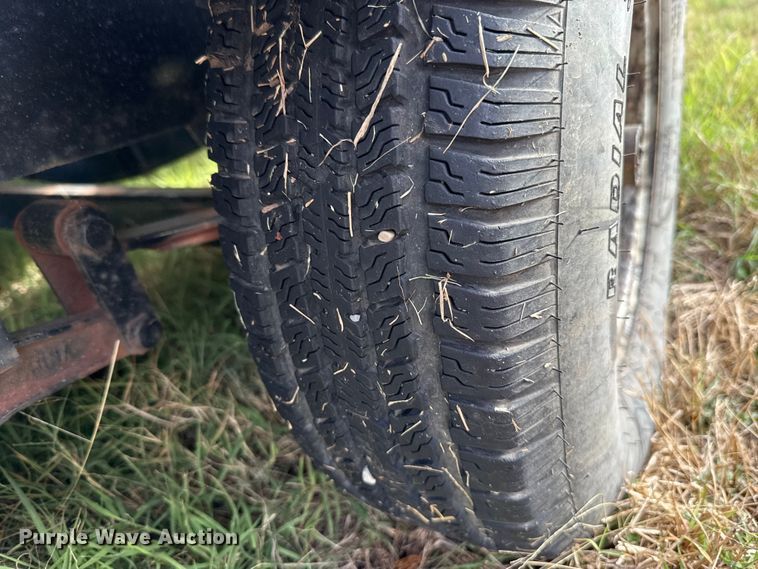 image for item EU5232 1995 Baja 236 boat