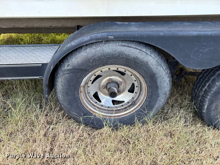 image for item EU5232 1995 Baja 236 boat