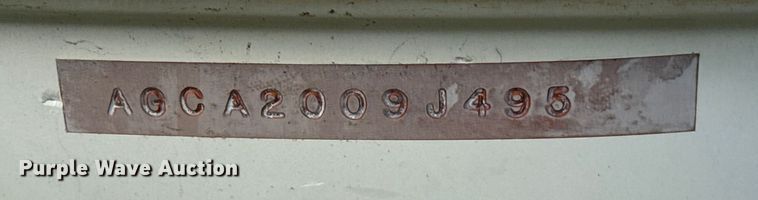 image for item EU5232 1995 Baja 236 boat