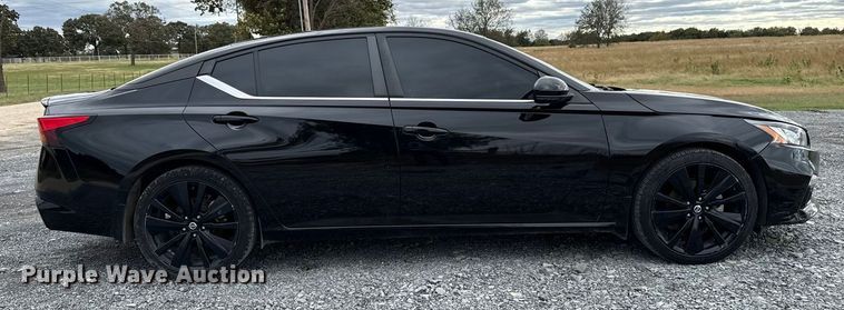 image for item EU5236 2022 Nissan Altima SR 