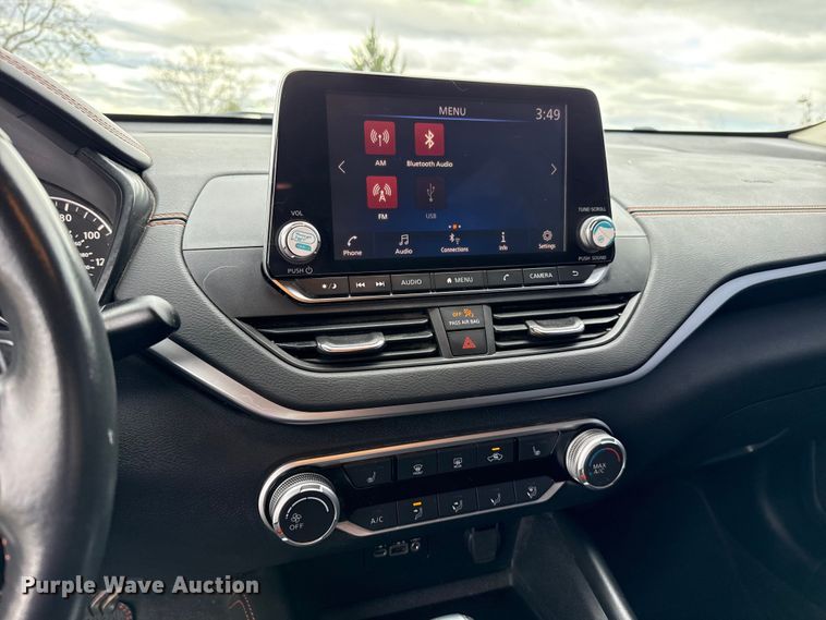 image for item EU5236 2022 Nissan Altima SR 