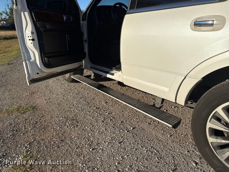 image for item EU5237 2015 Lincoln Navigator SUV