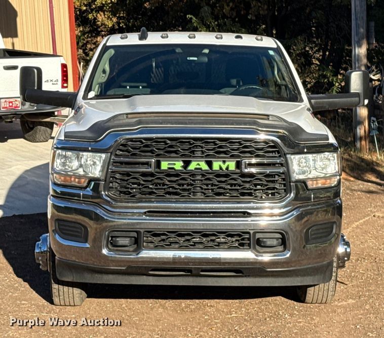 image for item EU5286 2019 RAM 3500 Crew Cab pickup truck