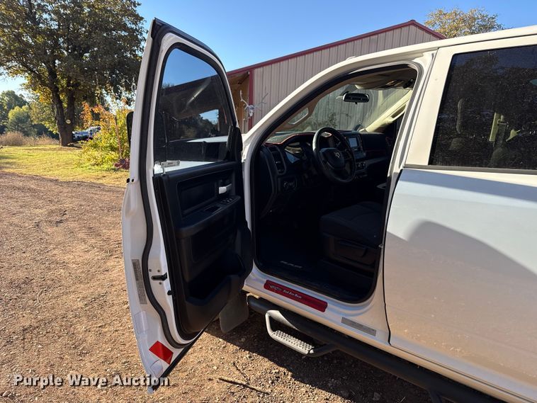 image for item EU5286 2019 RAM 3500 Crew Cab pickup truck