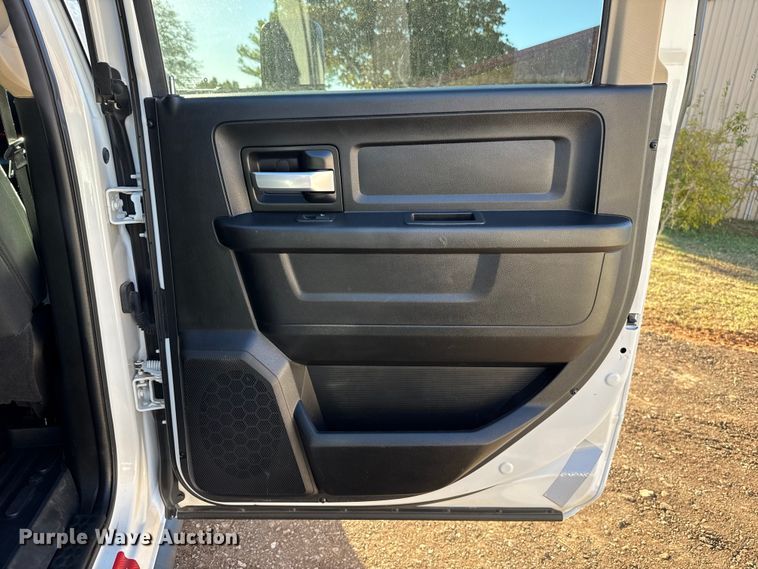 image for item EU5286 2019 RAM 3500 Crew Cab pickup truck