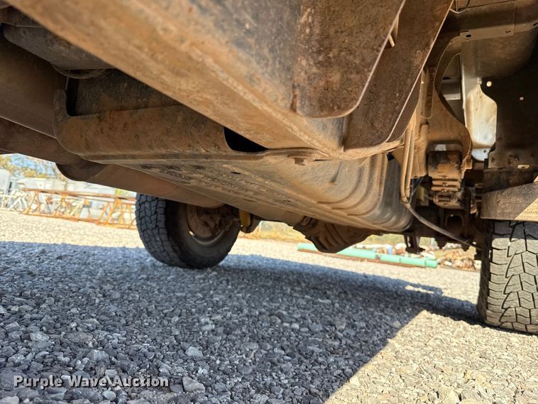 image for item EU5335 2019 Chevrolet Silverado 2500HD Double Cab pickup truck