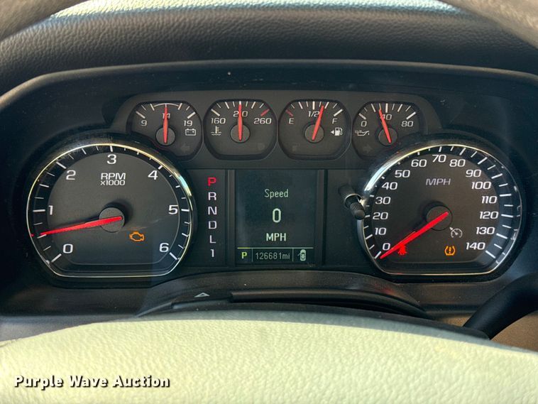 image for item EU5335 2019 Chevrolet Silverado 2500HD Double Cab pickup truck