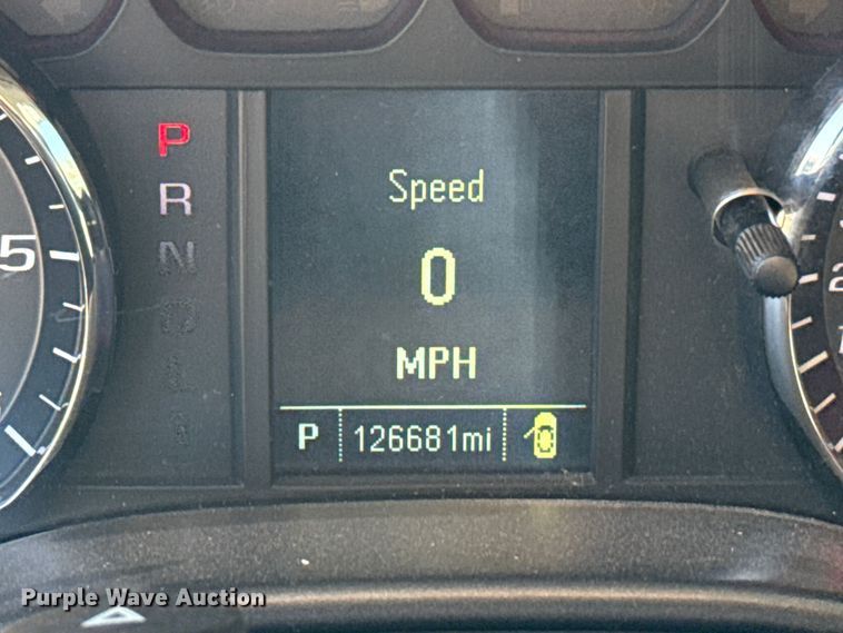 image for item EU5335 2019 Chevrolet Silverado 2500HD Double Cab pickup truck